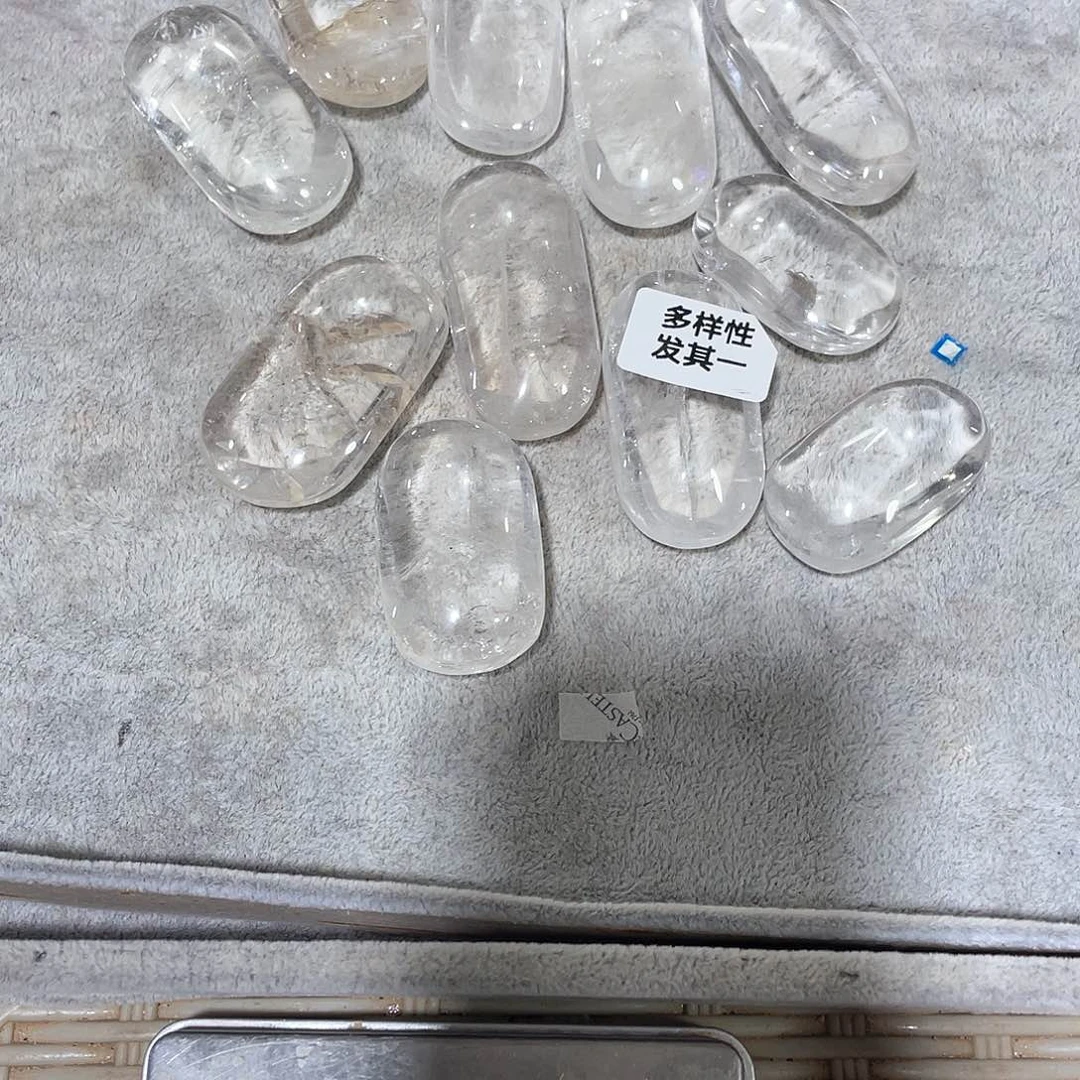水晶摆件……未镶嵌一个