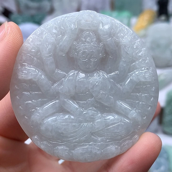 翡翠未镶嵌颈饰千手观音福利