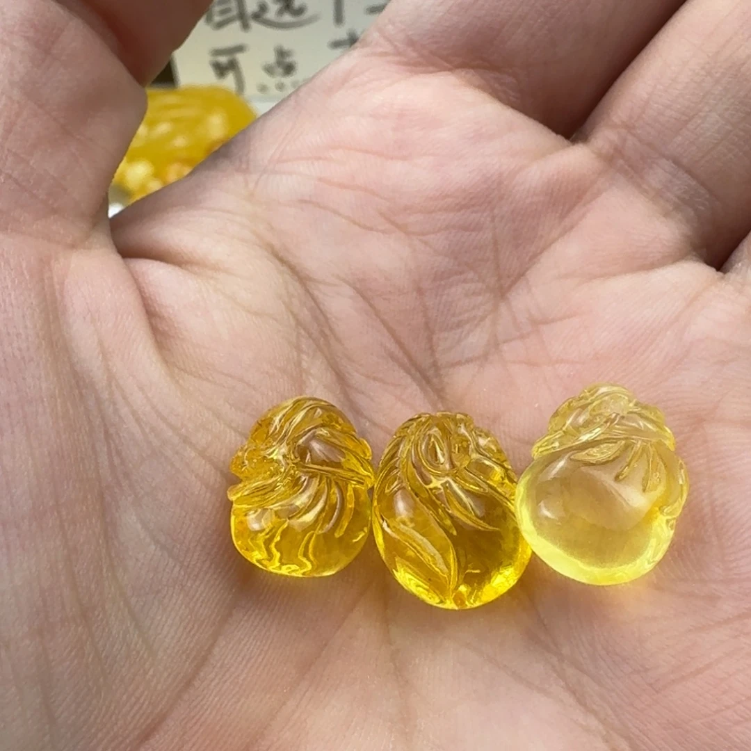 蜜蜡未镶嵌珠宝奇石全品三个