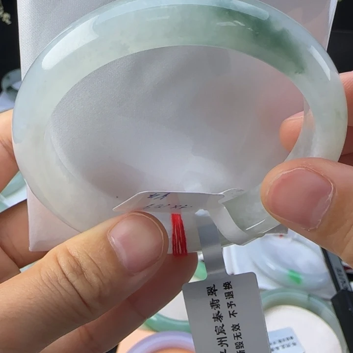 未镶嵌手镯翡翠翡翠手镯