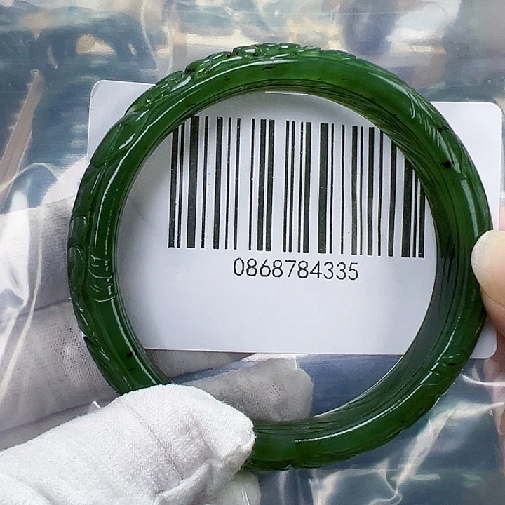 和田玉未镶嵌手镯包容61