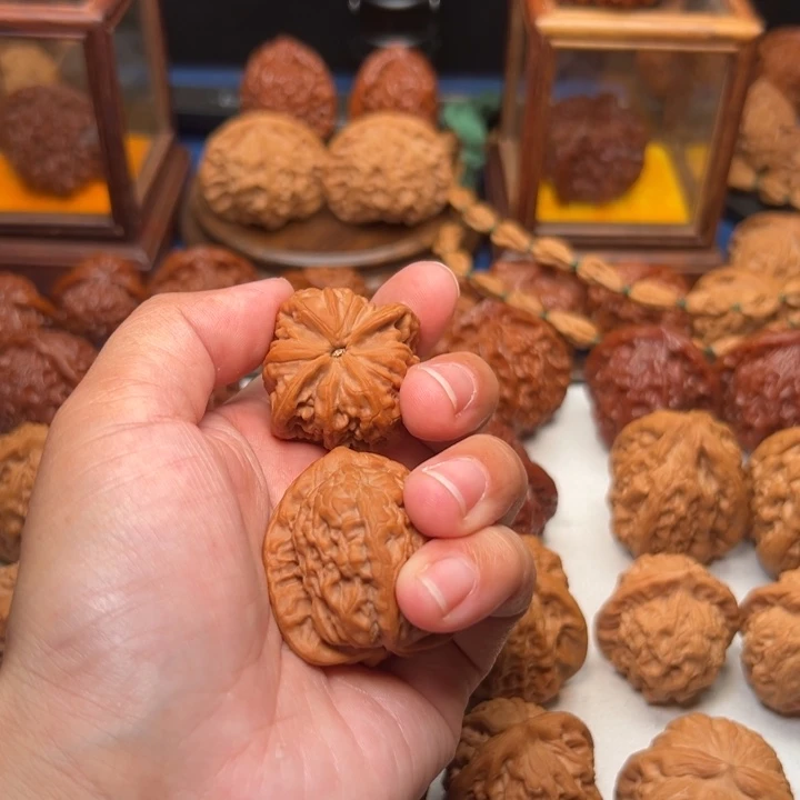 吊坠桃核小*菜好好好好好好好