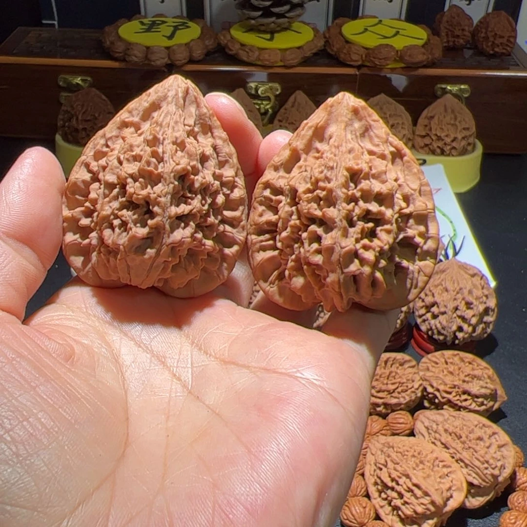 文玩核桃把件常*火凤鸡心