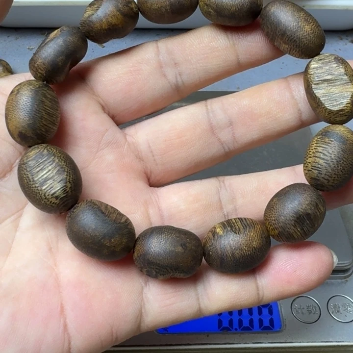 沉香手串豪*乌身手串16克