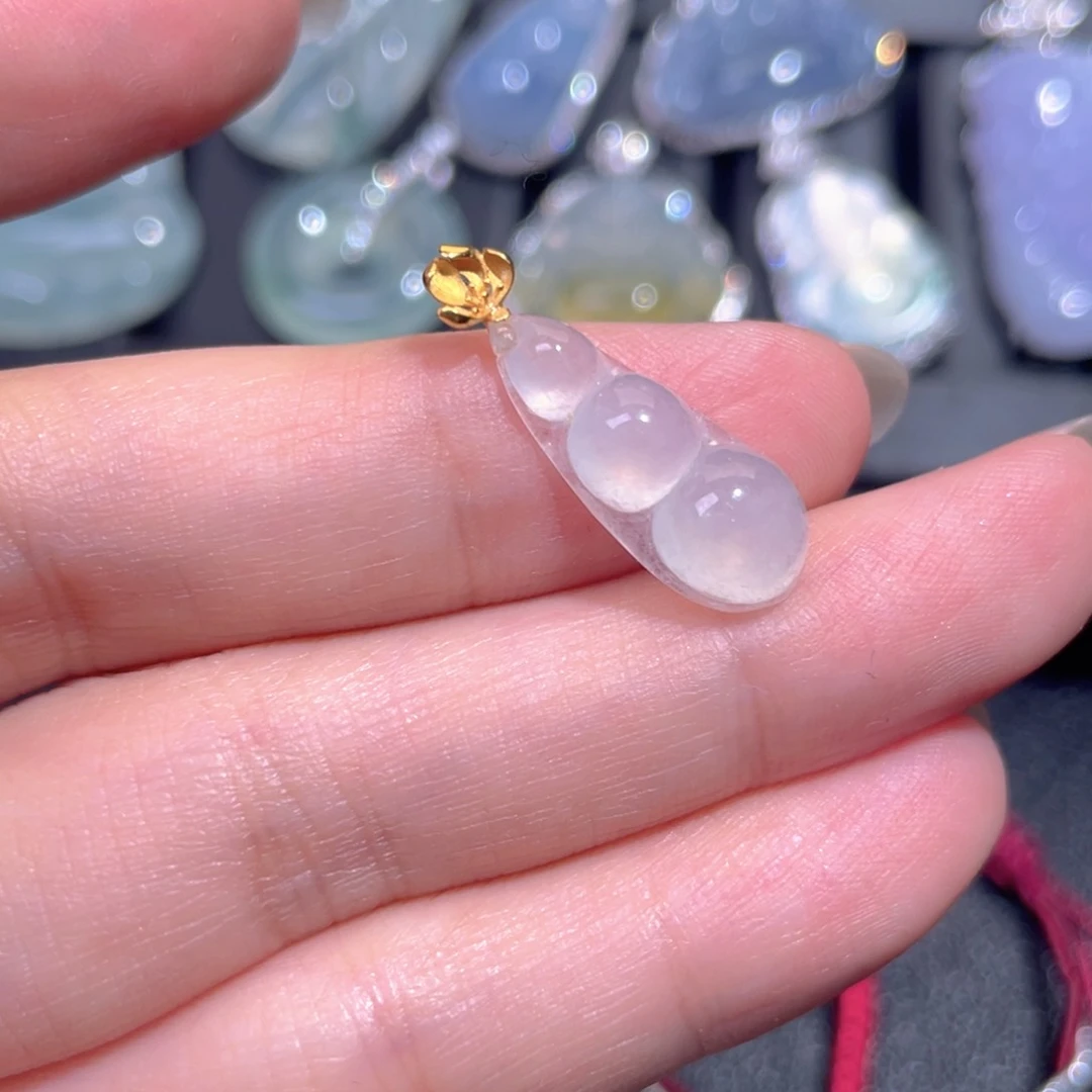 颈饰18K金镶嵌翡翠翡翠