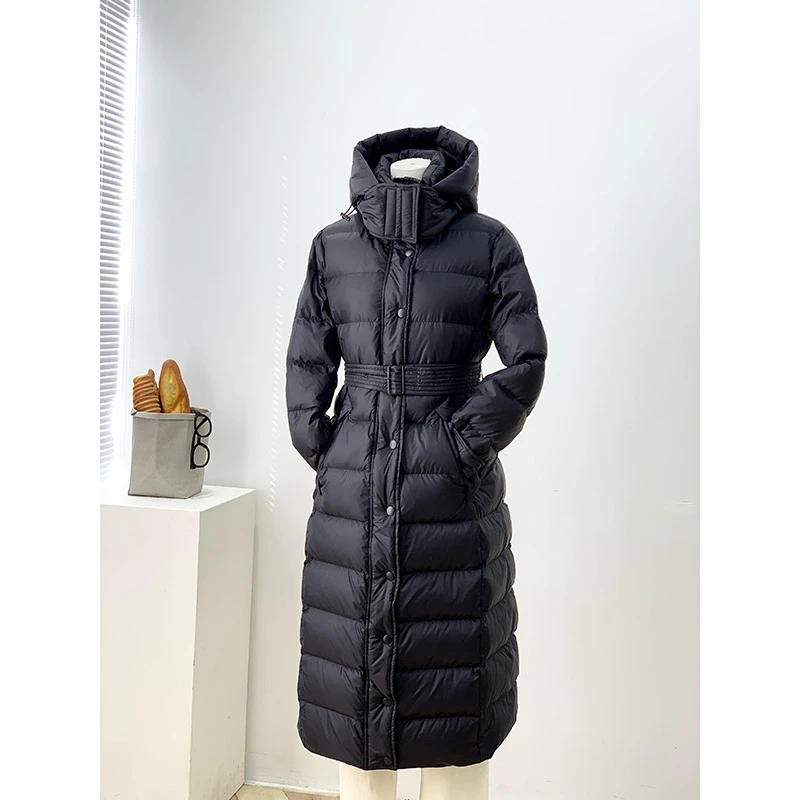 巴家 修身气质长款收腰连帽羽绒服