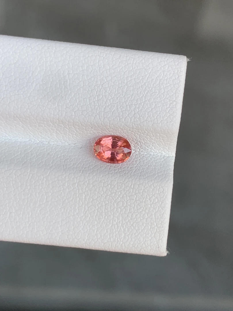 天然莲花色尖晶石0.61克拉