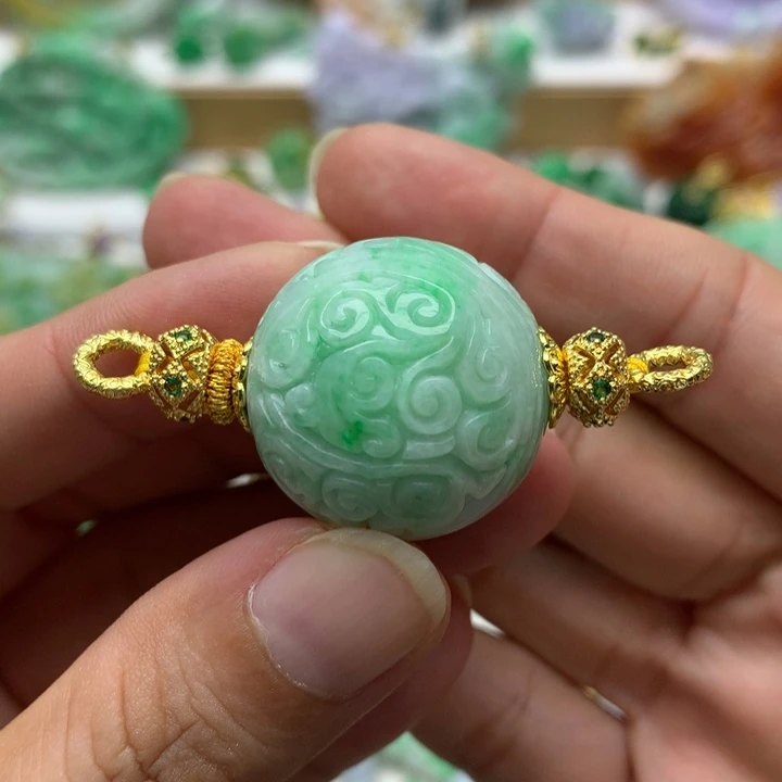 颈饰未镶嵌翡翠翡翠