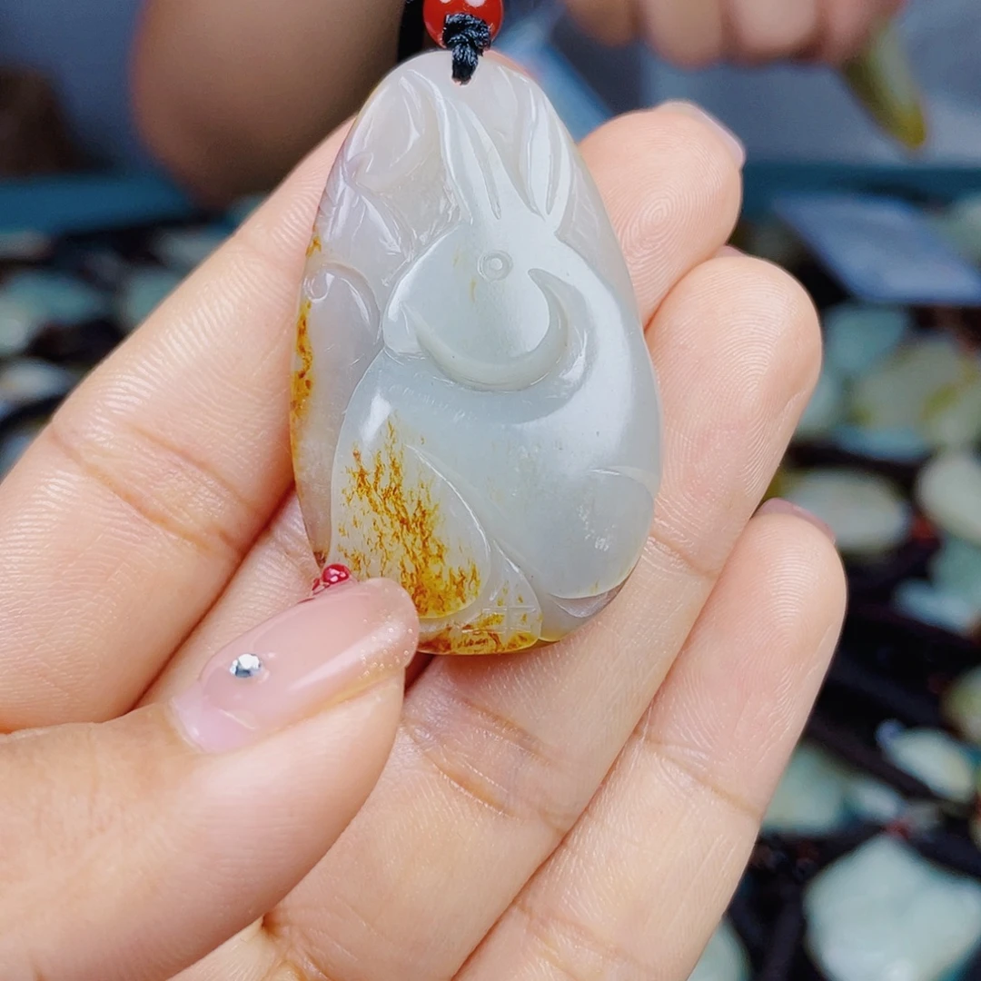 颈饰未镶嵌和田玉