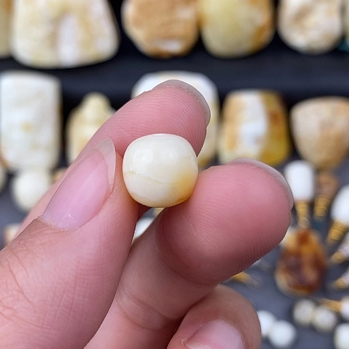 琥珀未镶嵌裸石10.8老型c230