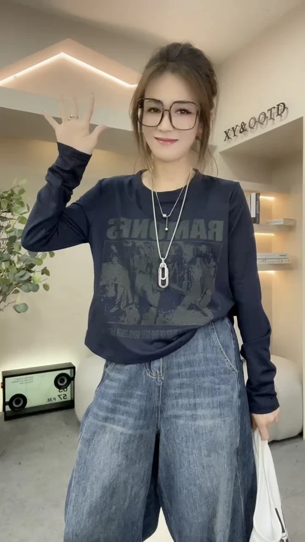 欧洲站秋季新款时尚圆领长袖宽松显瘦百搭休闲印花打底衫女T恤潮