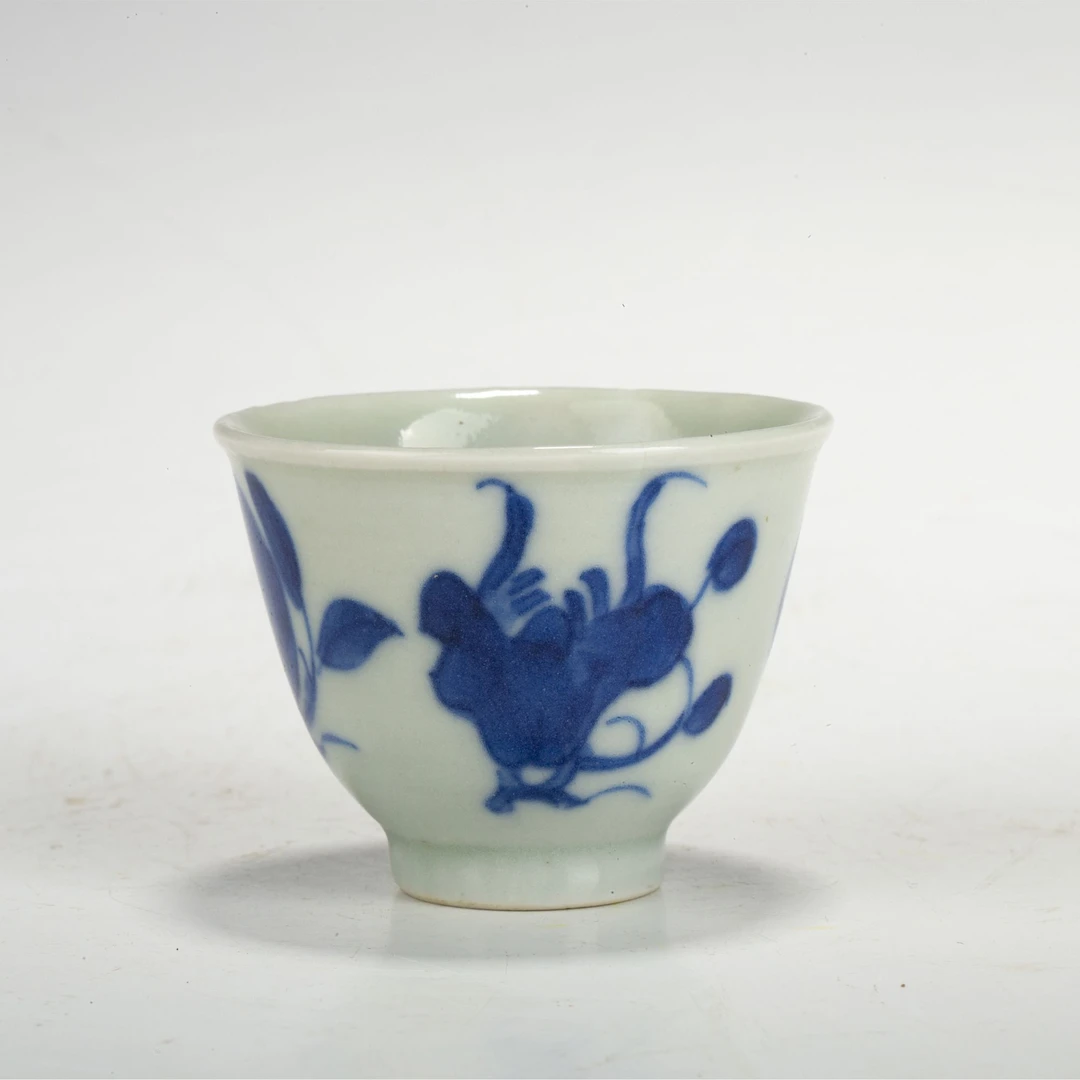 【拍卖-清中晚】·青花三多纹杯