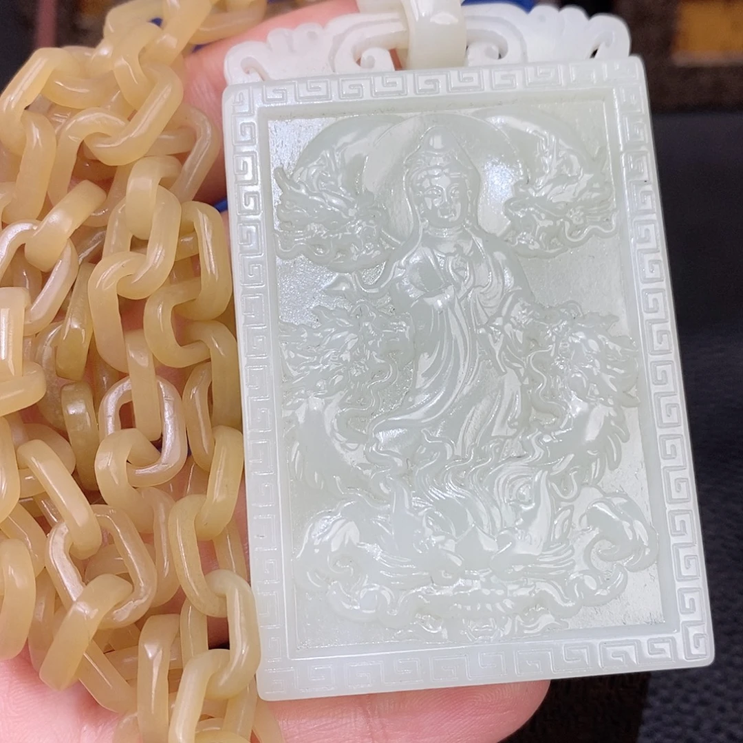 颈饰未镶嵌和田玉