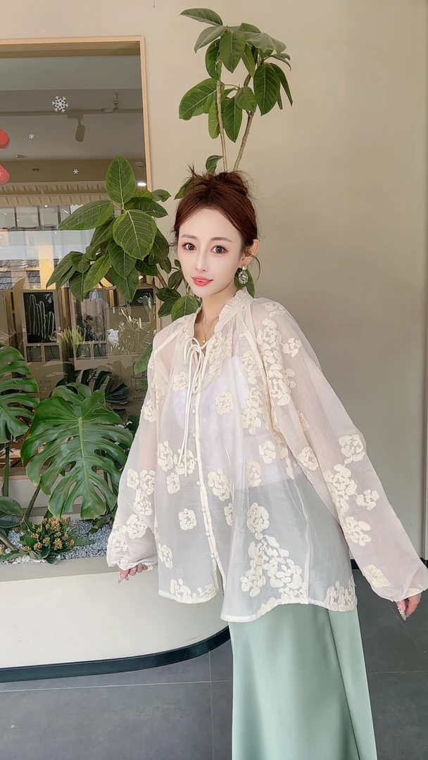 「知春」新中式刺绣衬衫