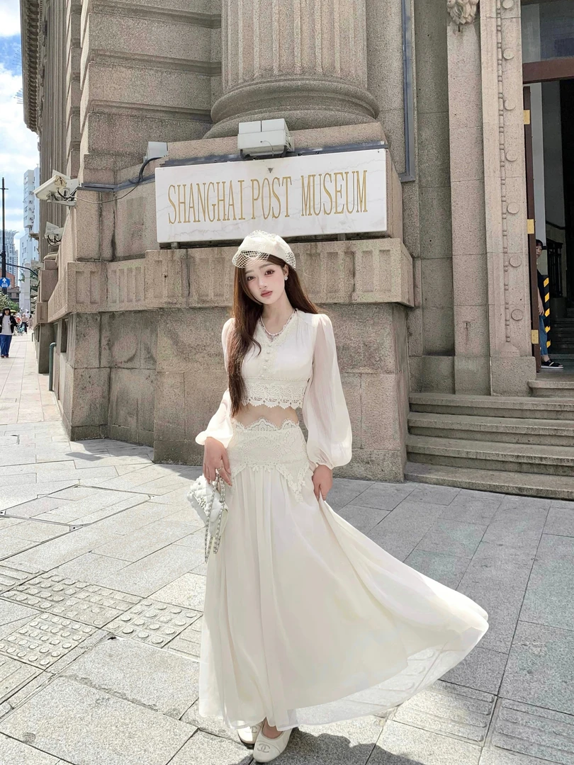 托斯卡纳巡礼 法式优雅甜美精致蕾丝上衣女高腰显瘦大摆长裙套装