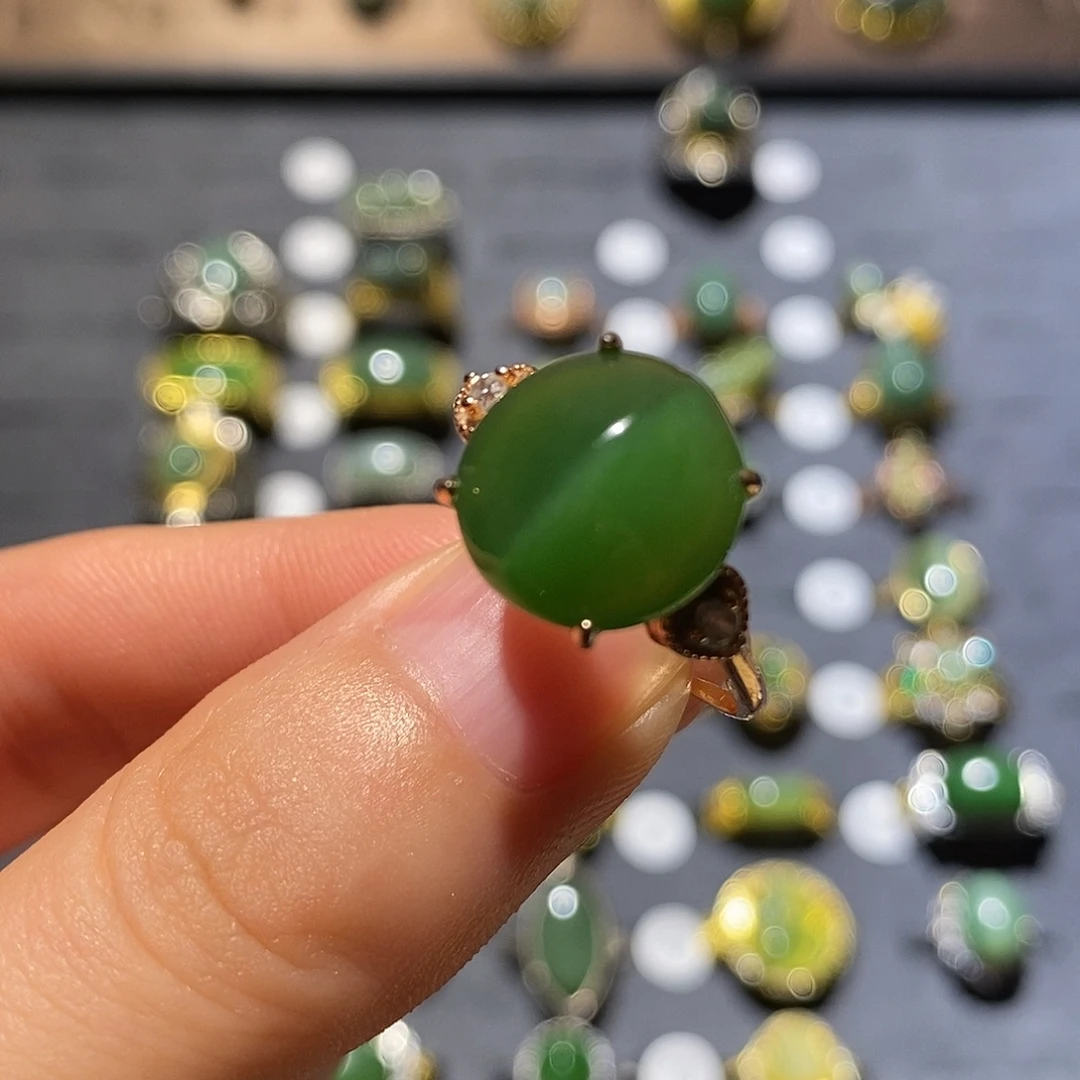 和田玉未镶嵌戒指