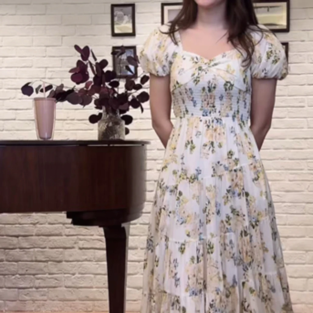 法式碎花连衣裙气质泡泡袖中长款甜美显瘦收腰裙子夏季