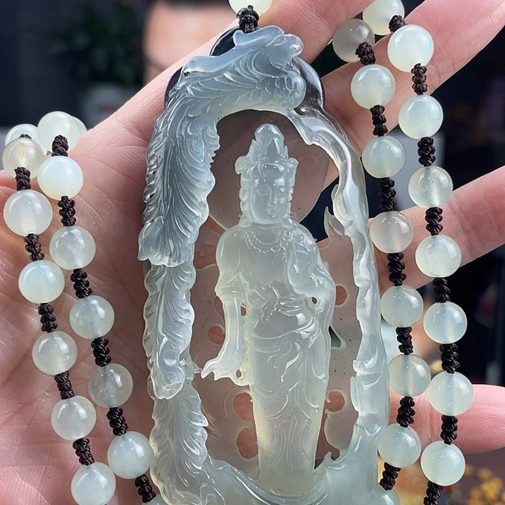 蛇纹石玉未镶嵌颈饰