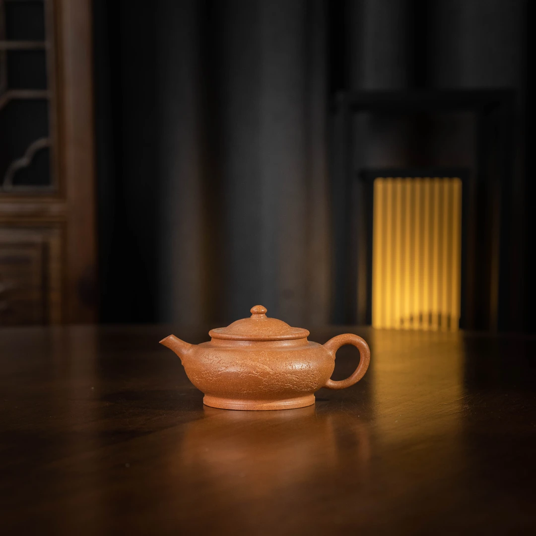 珽珽茶器 合欢 吉春萍 宝山老宕口黄金段 140cc紫砂壶BS