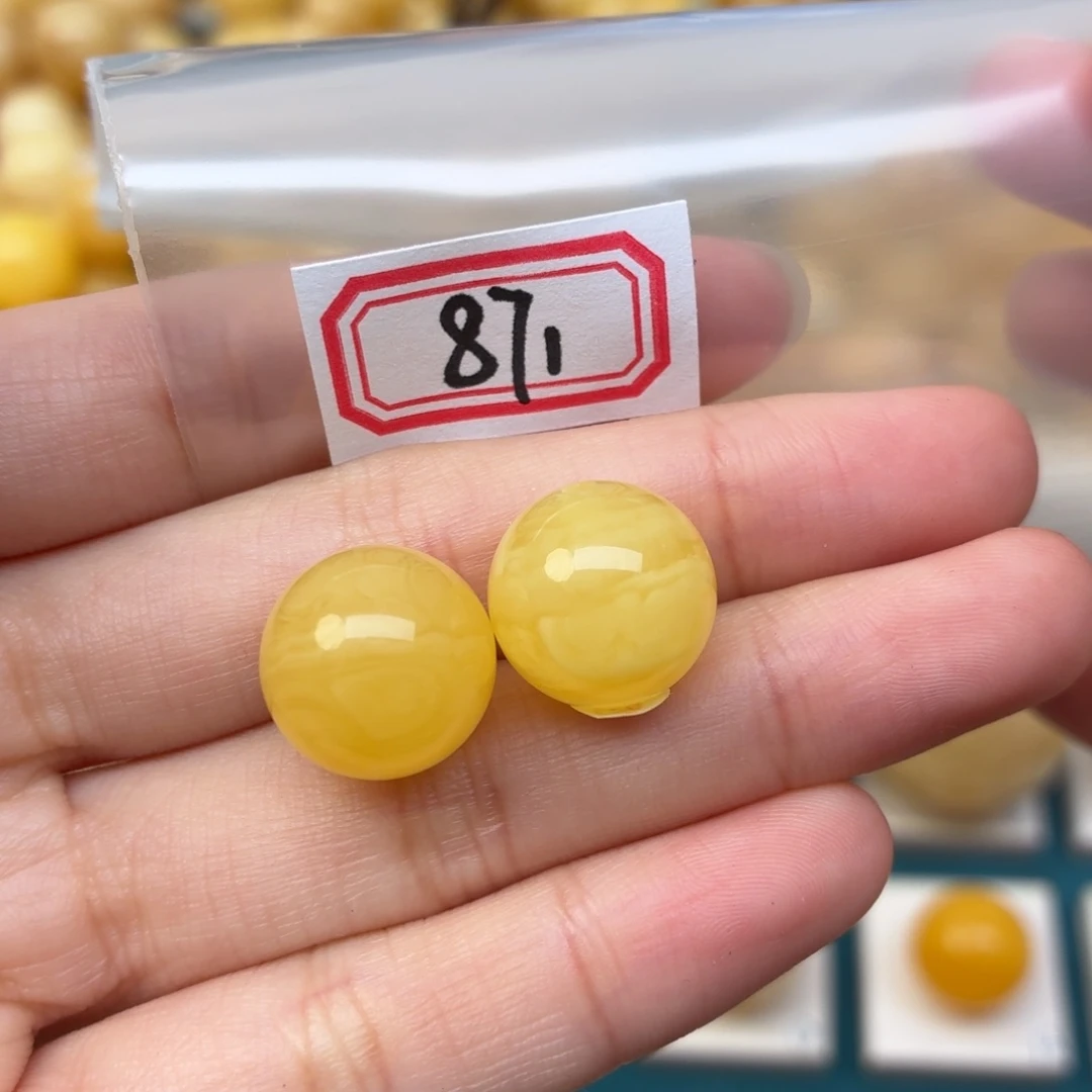 琥***林蜜蜡未镶嵌裸石微瑕