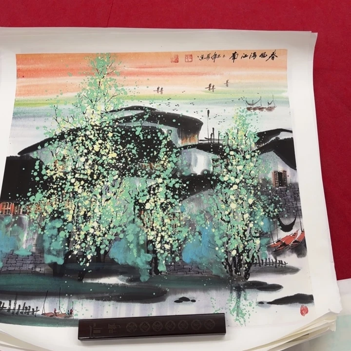 国画花鸟等图案为主的