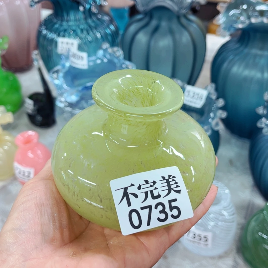 0735香薰瓶， 家悦琉璃摆件不完美