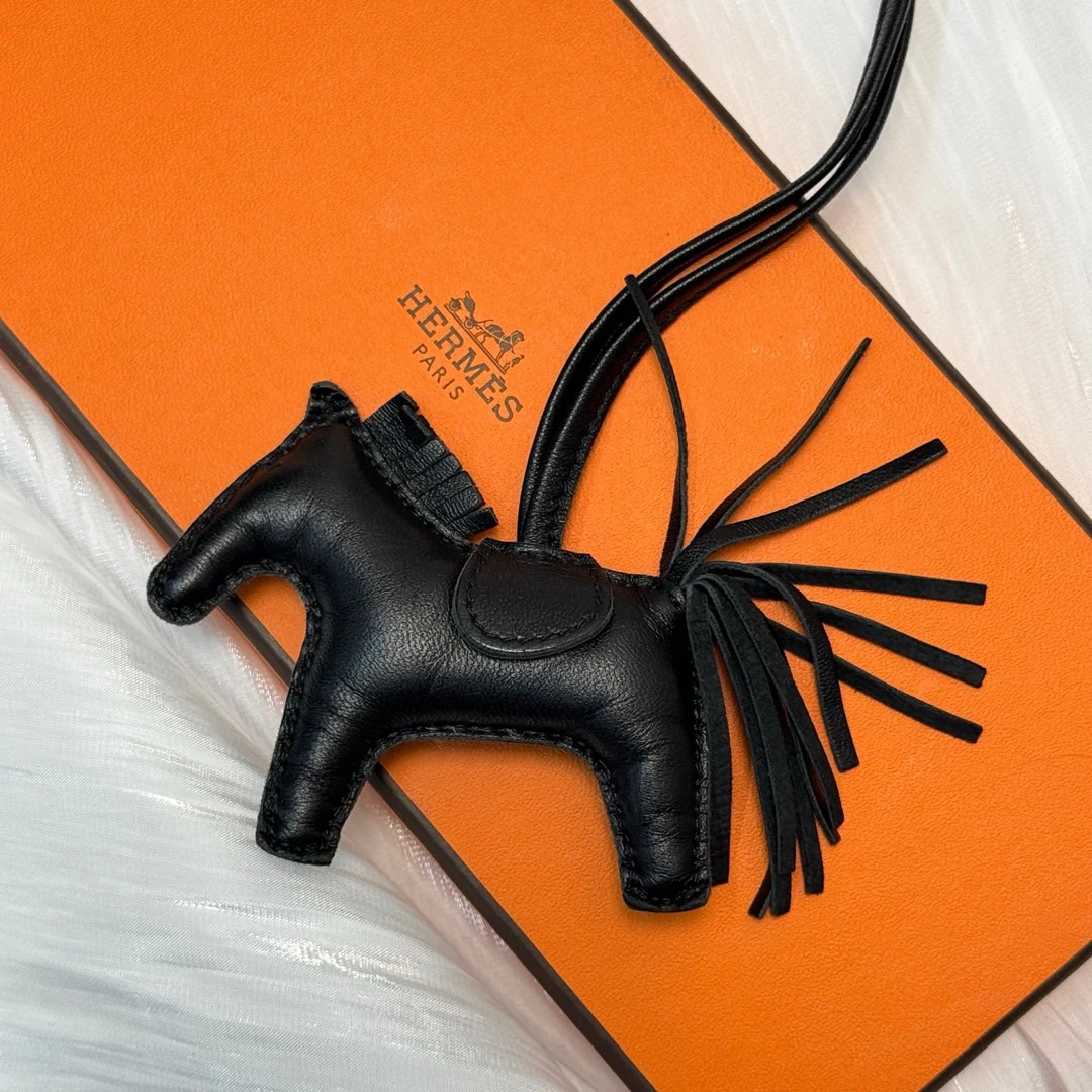 95新 Hermes/爱马仕 Hermes 黑色 小马挂件/624338008