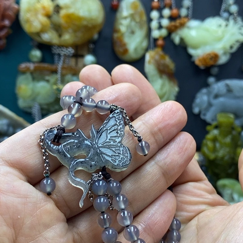 【闪购商品】蛇纹石玉手牌未镶嵌