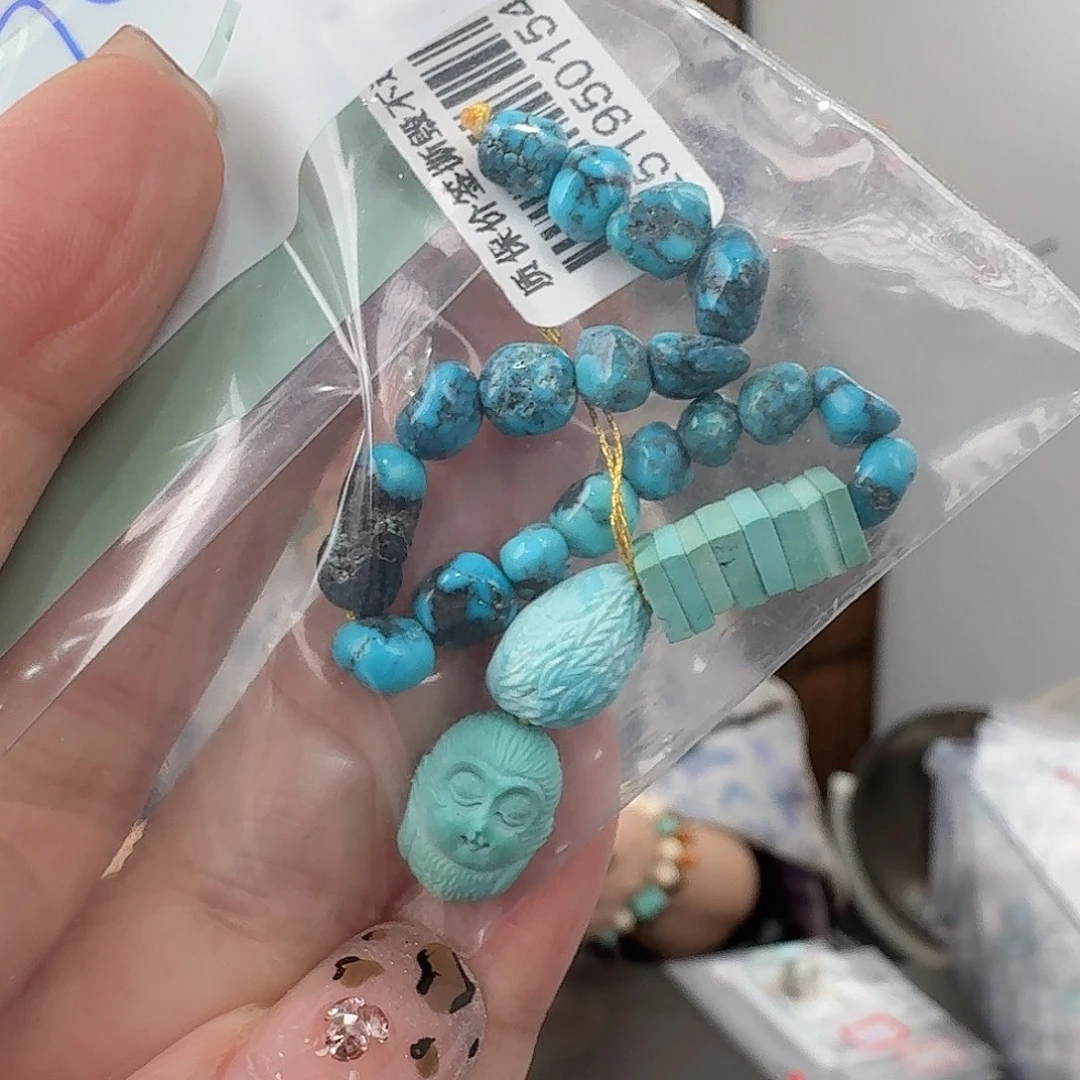 绿松石未镶嵌珠宝奇石