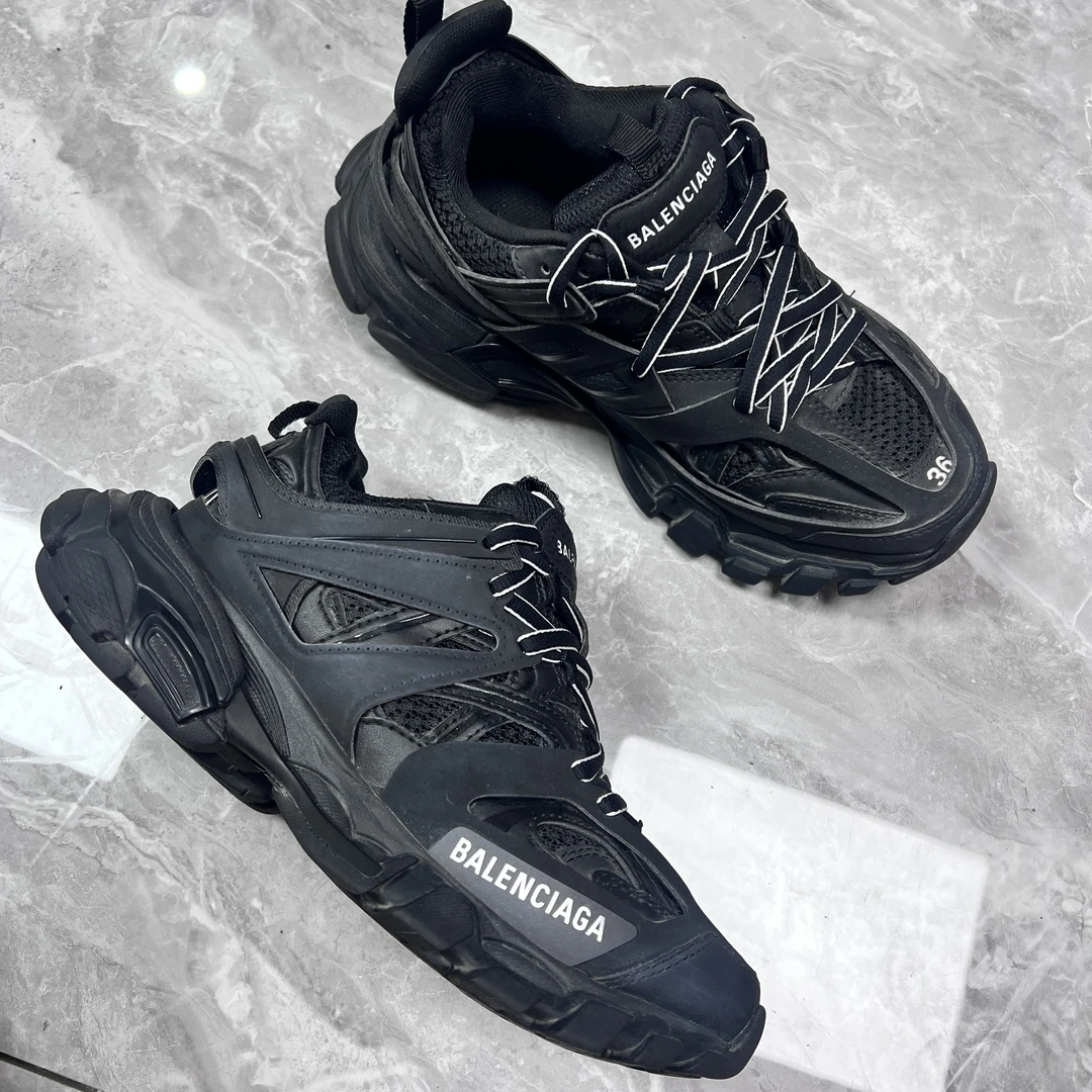 99新 Balenciaga/巴黎世家 36码！track纯黑 厚底老爹鞋