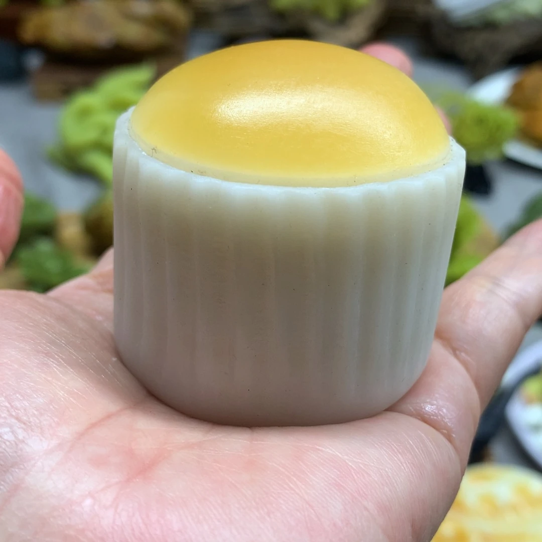 蛇纹石玉未镶嵌摆件?****