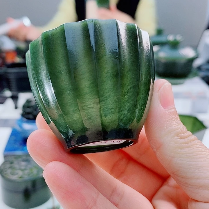 和田玉（青玉）未镶嵌把件