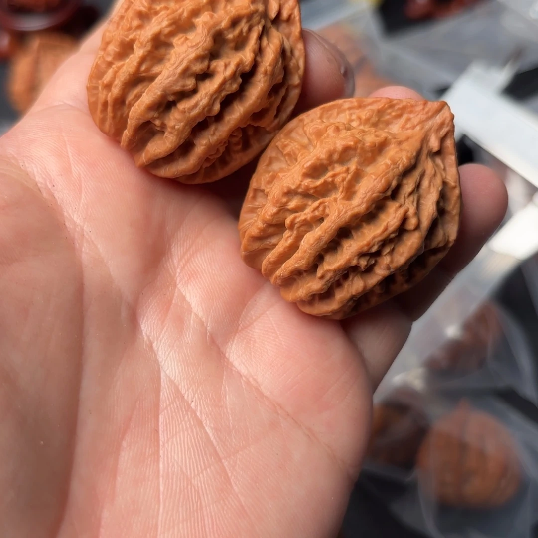 寒***沨文玩核桃把件61000000