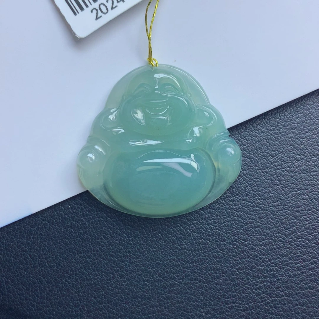 翡翠颈饰未镶嵌佛公