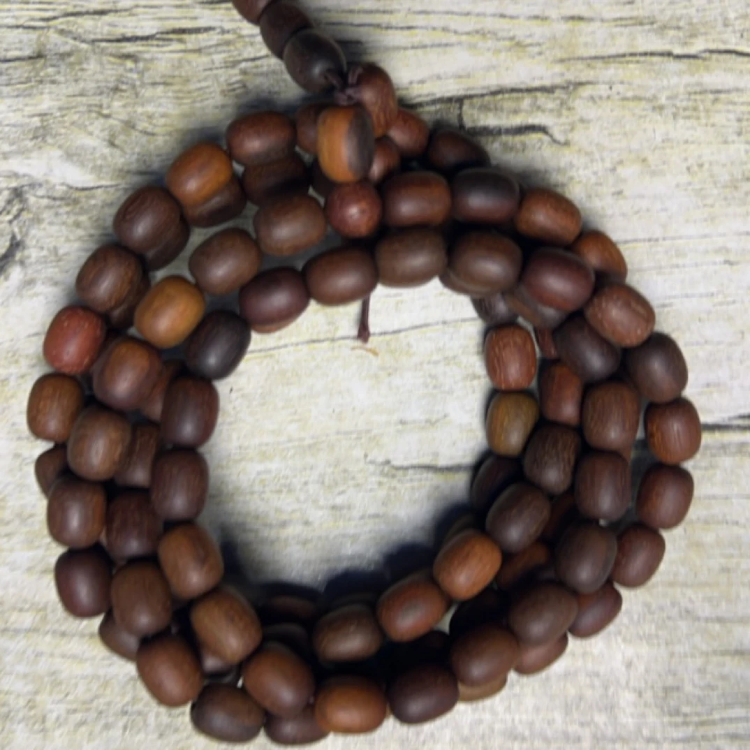 13 福来精选文玩沉香木作手串8mm