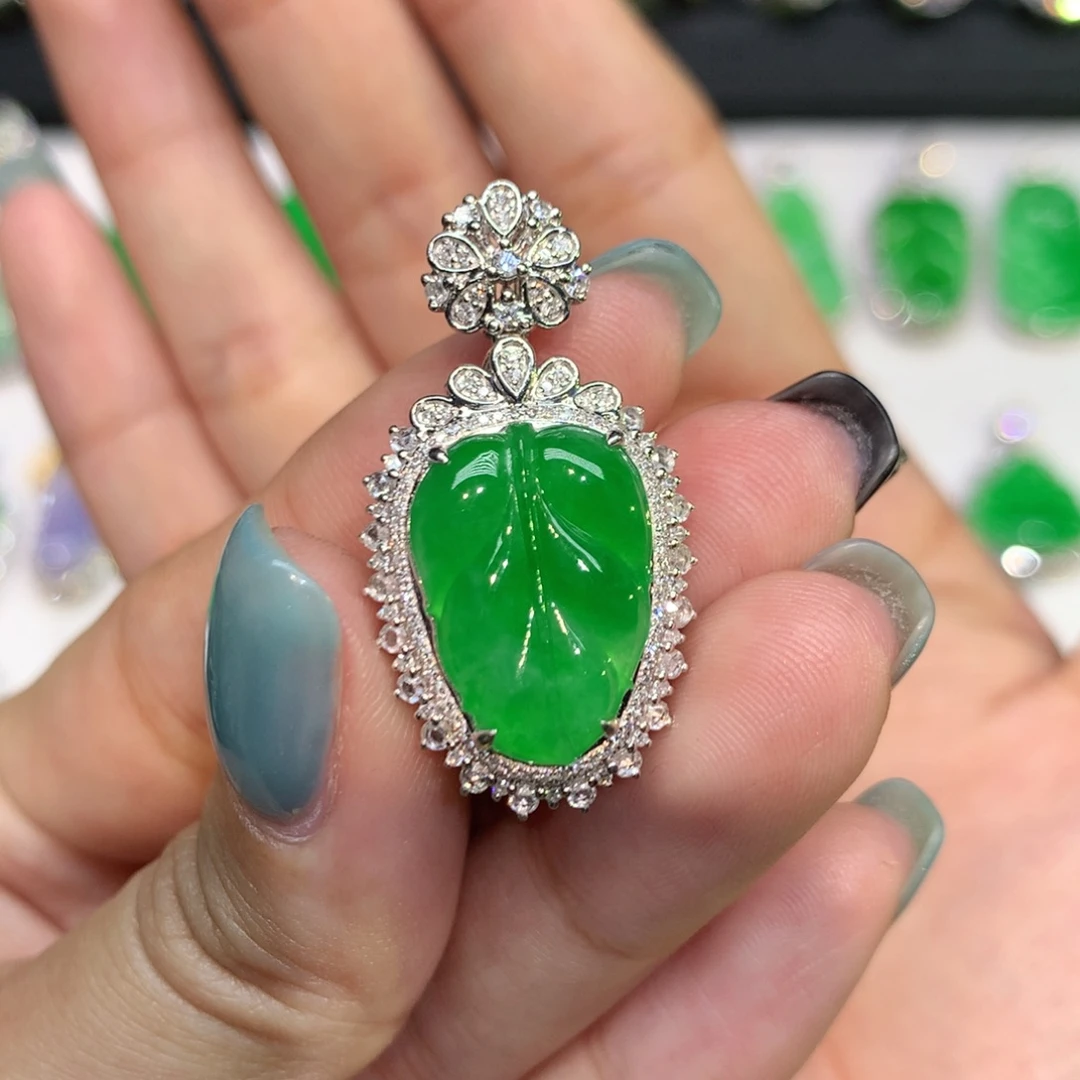 翡翠18K金镶嵌吊坠(不含链)