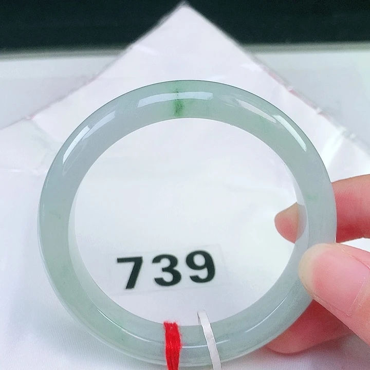 翡翠未镶嵌手镯翡翠手镯