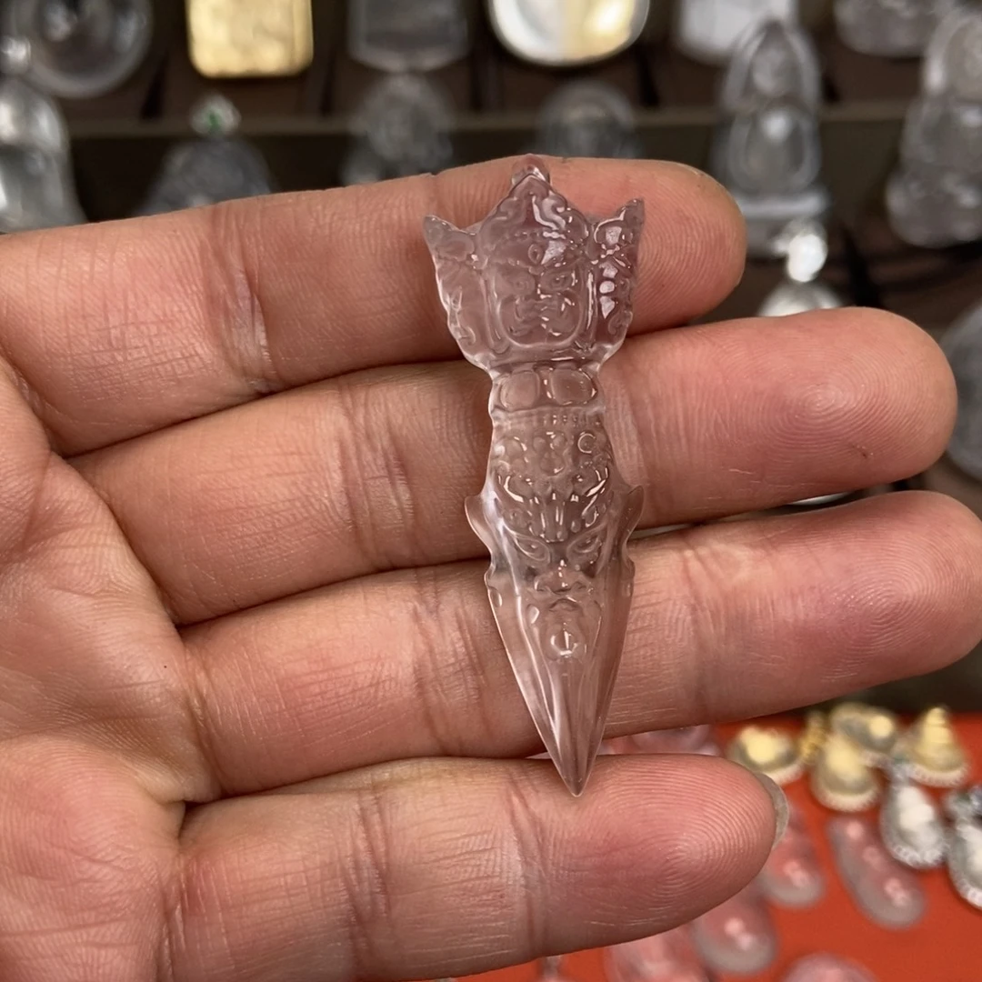 观***水石英质玉未镶嵌颈饰
