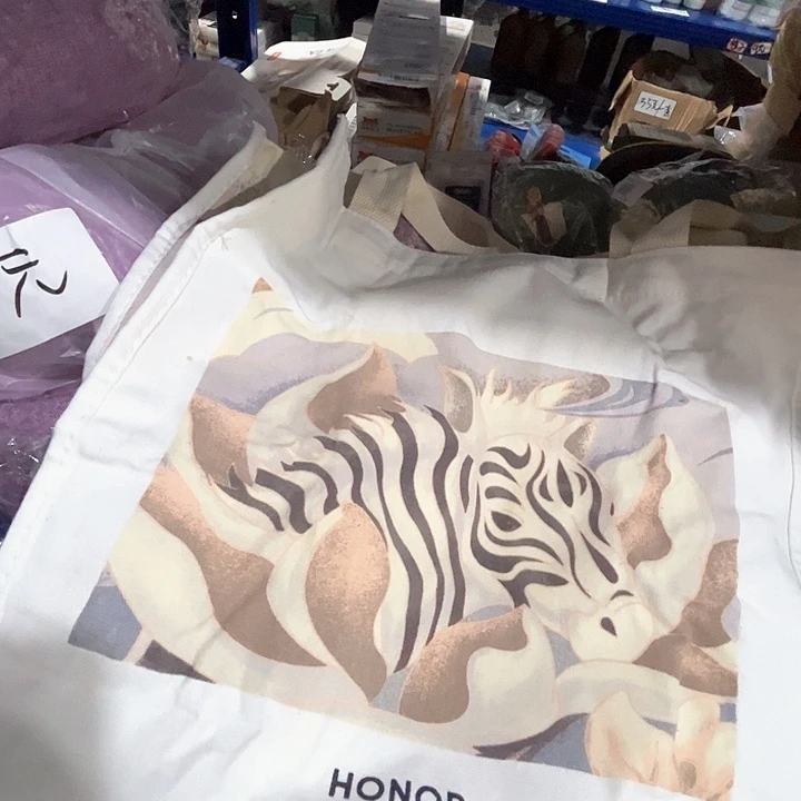 帆布袋。