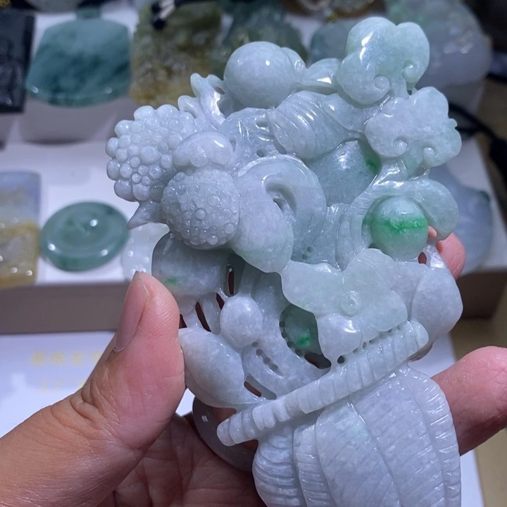 【闪购商品】颈饰未镶嵌翡翠花兰