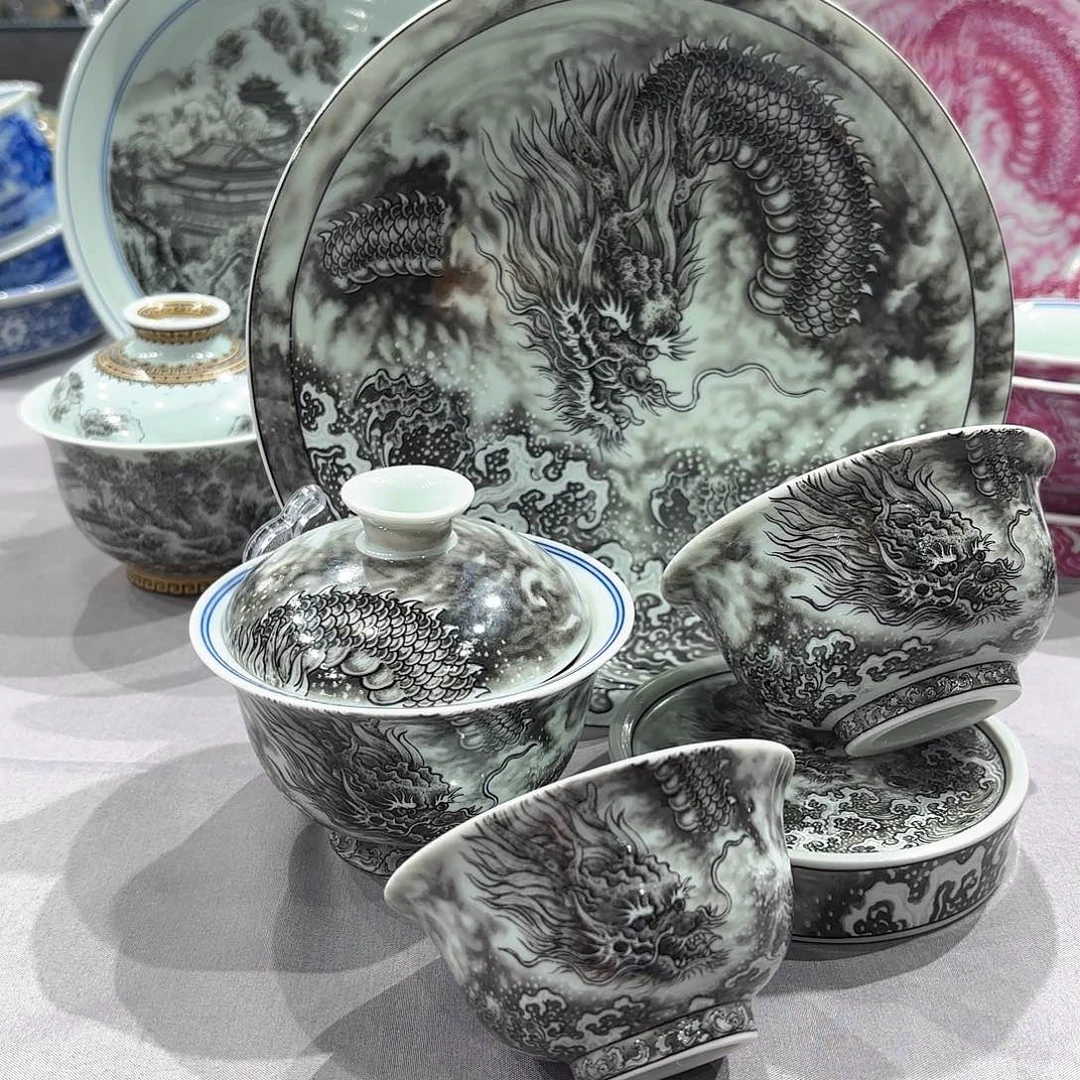 瓷片景德镇瓷器等众多艺术珍品