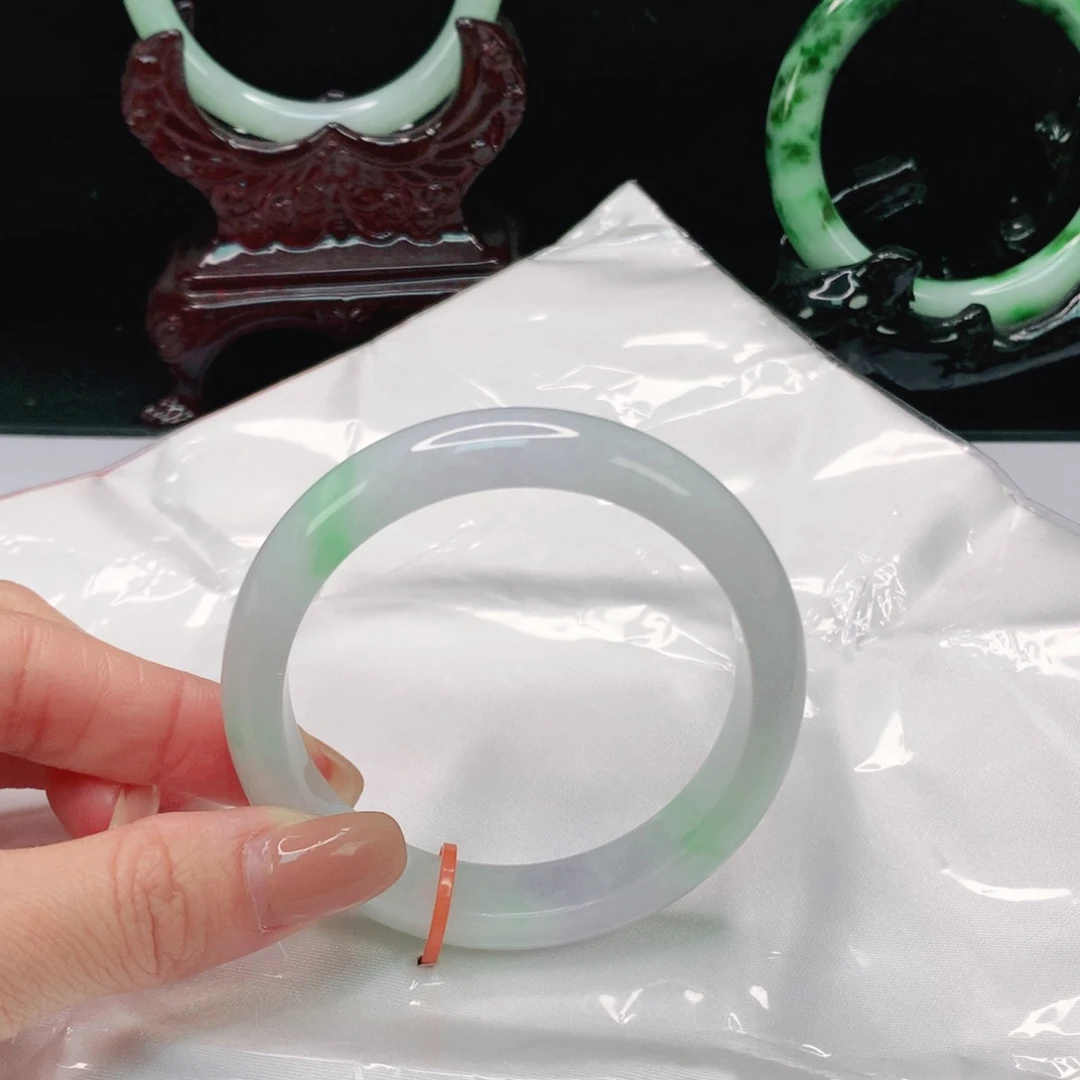 翡翠手镯未镶嵌缅甸天然A货翡翠