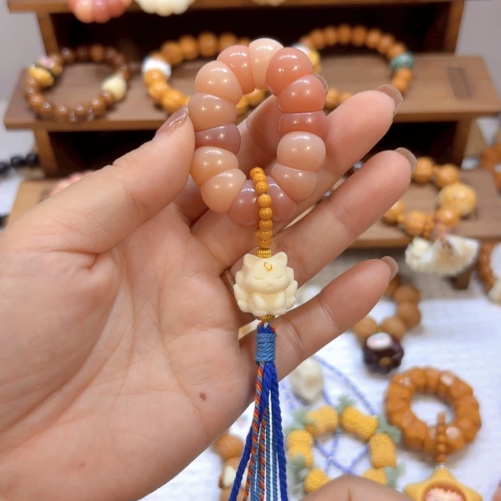 星月菩提手串粉菩提大肠大手捻九尾狐