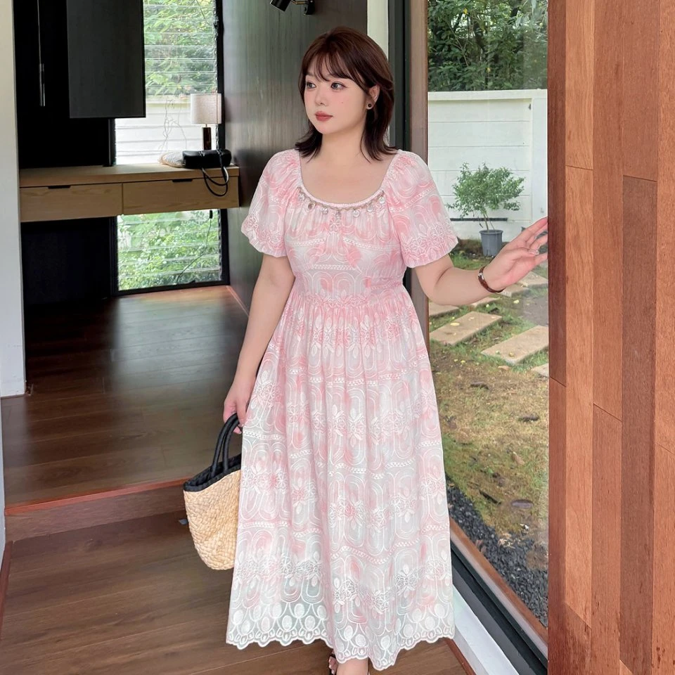 连衣裙女款爆款2025流行款夏季胖MM大码高品质重工刺绣气质显瘦裙