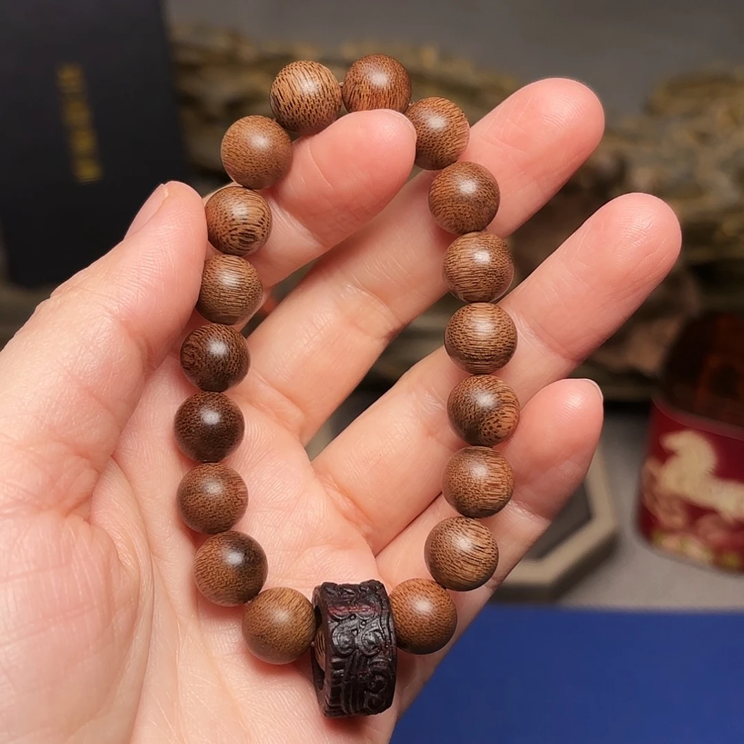 沉香手串越南富森红土帝王香1.0➕降真香跑环雕刻设计