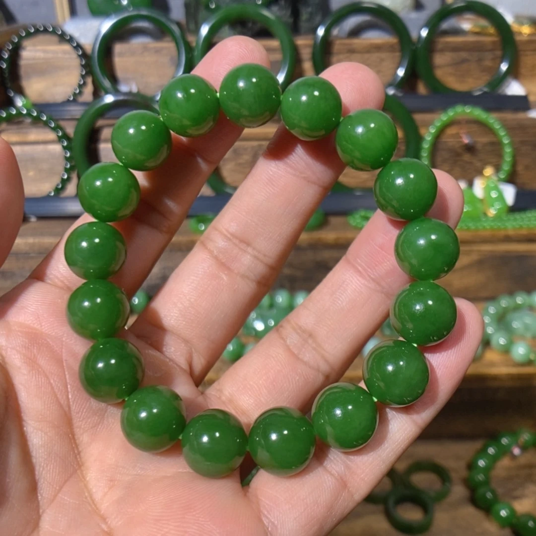 【闪购商品】吊坠(不含链)未镶嵌和田玉俄料辣阳绿手串 12