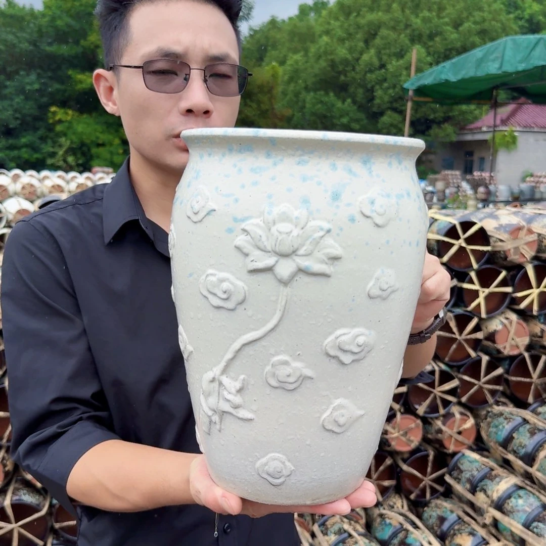 紫砂花盆口20高30（一个莲花白色