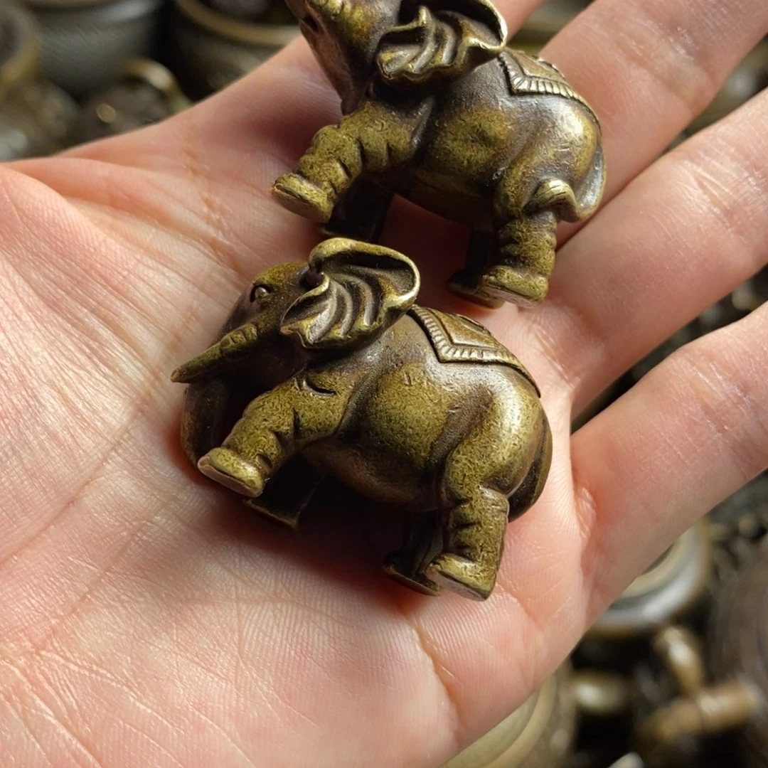 精美铜器做工精良