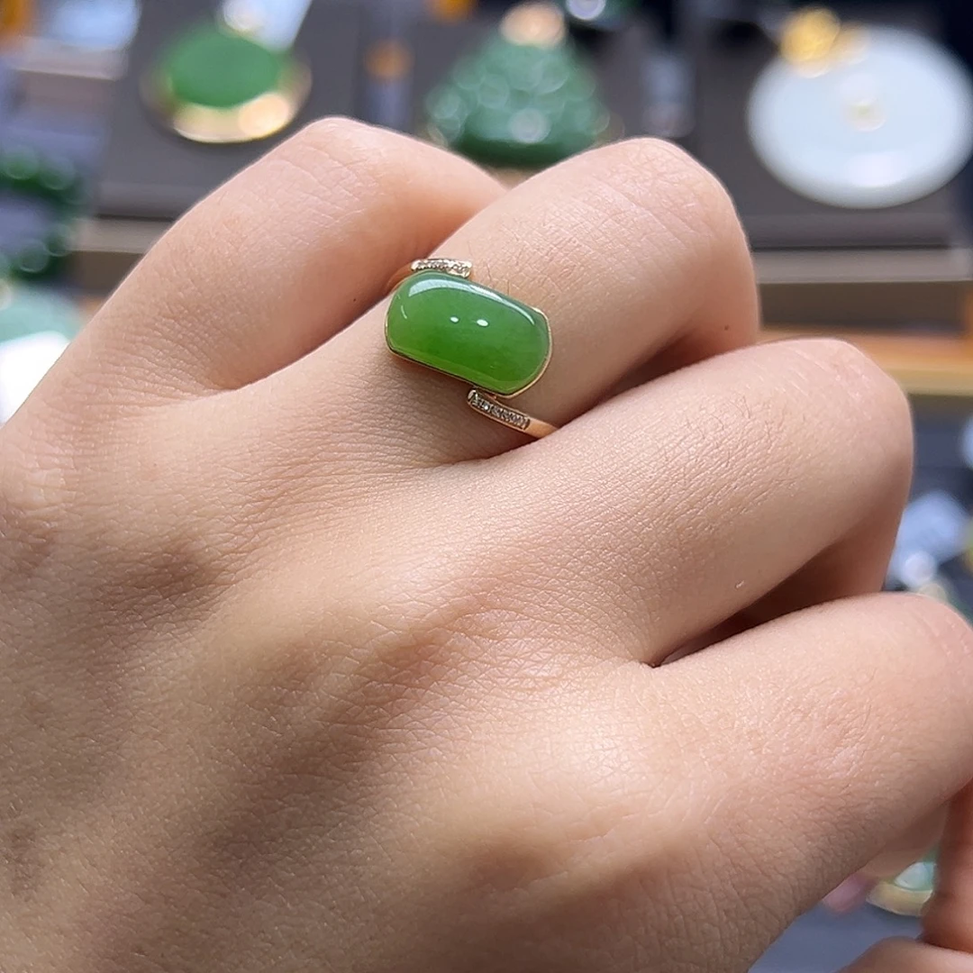 和田玉18K金镶嵌戒指