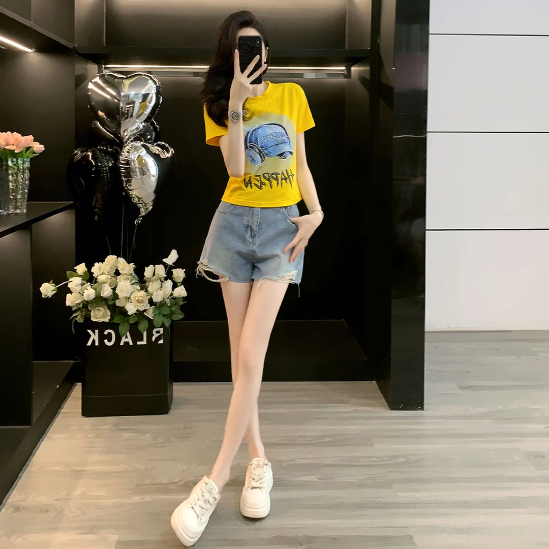 小个子夏装穿搭一整套减龄时尚套装女烫钻短袖t恤牛仔短裤两件套